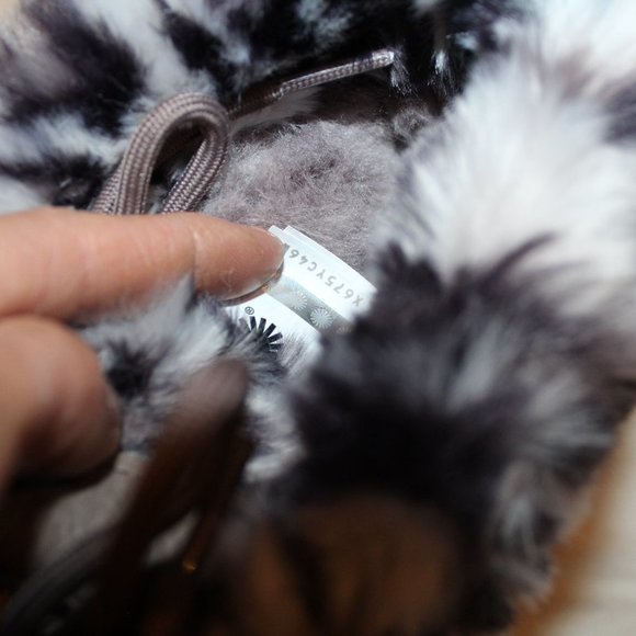 NIB UGG WOMEN'S LEOPARD LEATHER ADIRONDACK SNOW BOOTS BLACK GRAY WHITE - Picture 7 of 9